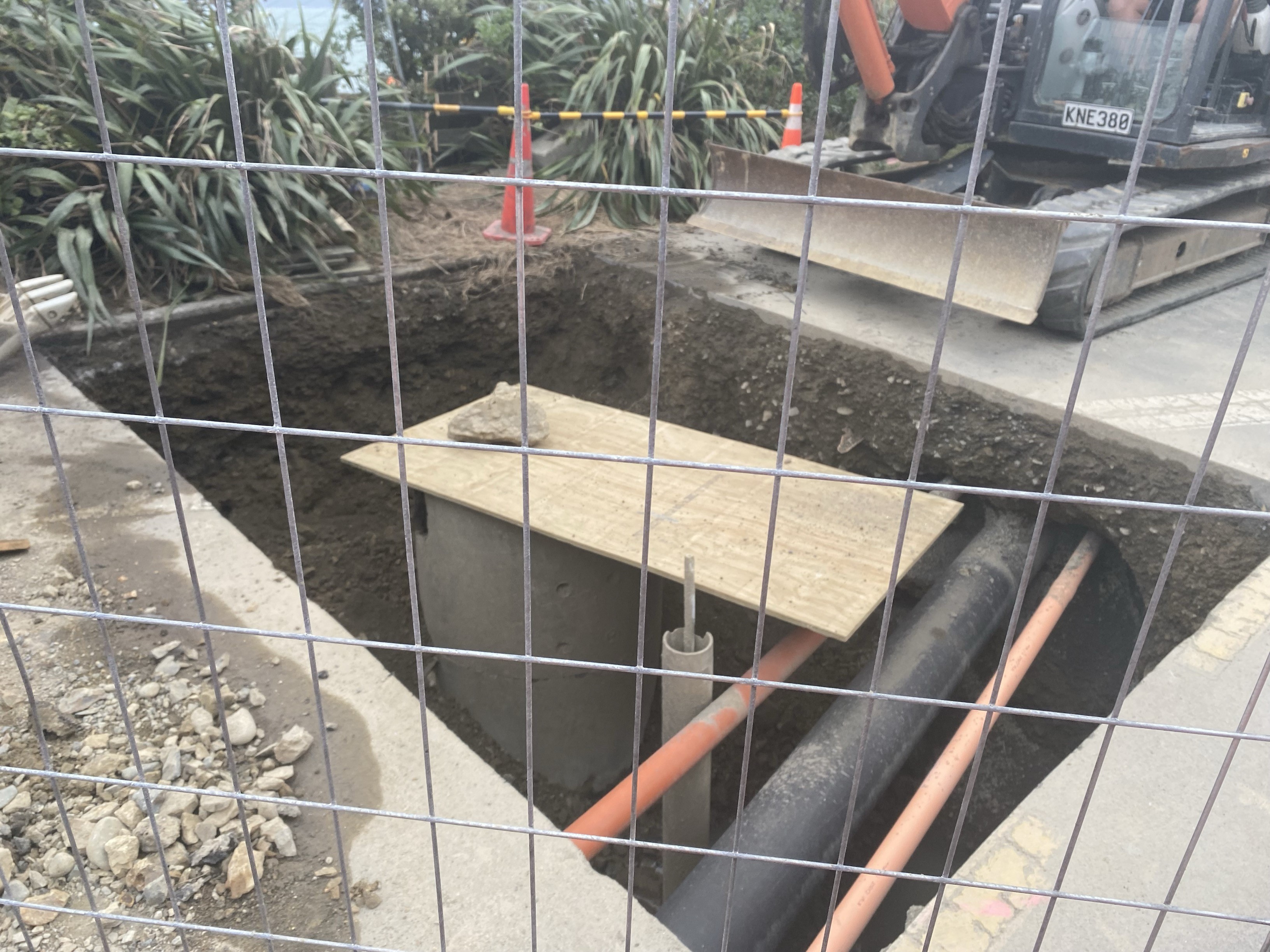 Detailed Wet Weather May Force Use Of Outfall Pipe Near Wellington Beaches Artwork for Desktop Detailed Wet Weather May Force Use Of Outfall Pipe Near Wellington Beaches Artwork for Desktop